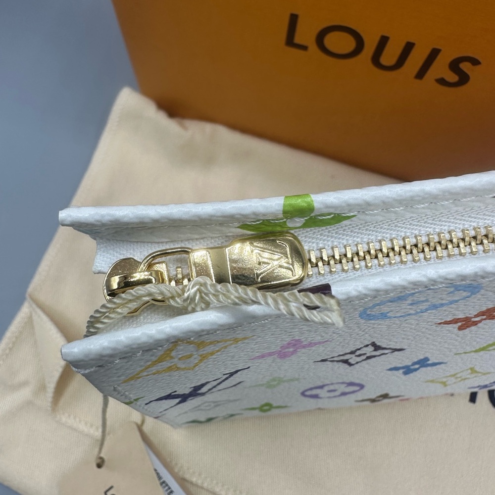 Louis Vuitton x Takashi Murakami toiletry pouch 19 - Picture 11 of 12